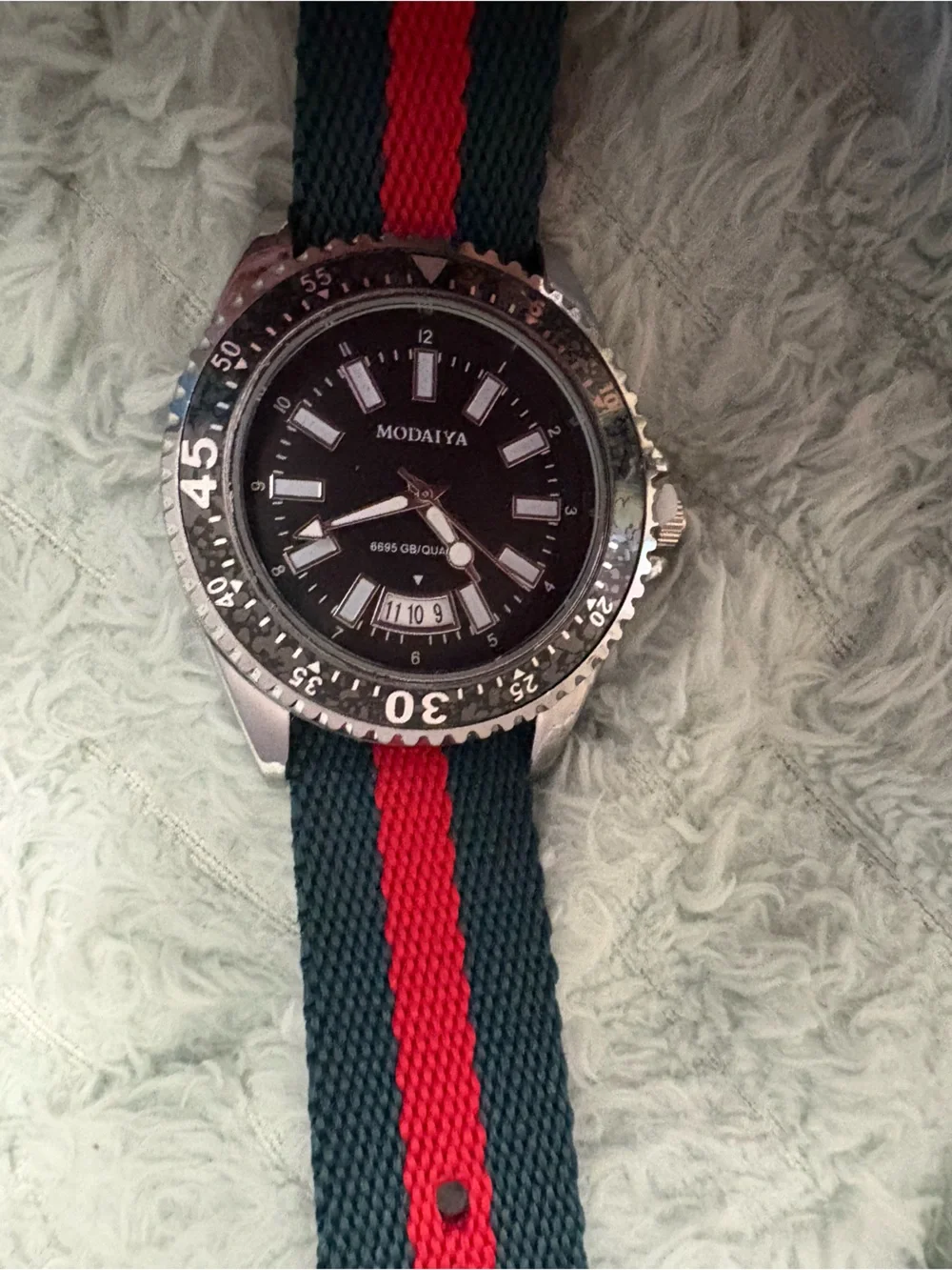 NEW- gorgeous classic Gucci colored adjustable band watch